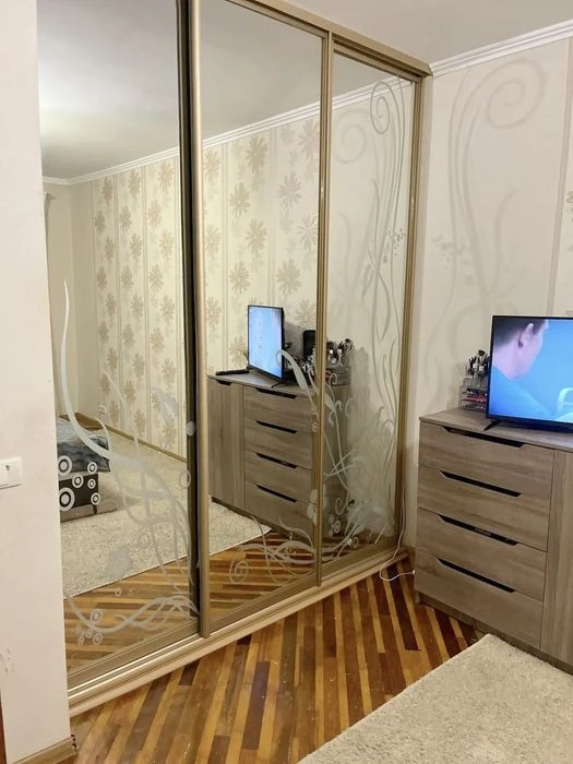 Продаж 2-кімн квартира на Роменській