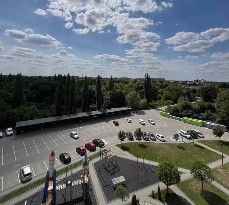 Продаж 2-кімнатної квартири в ЖК "Супернова" на вулиці Львів