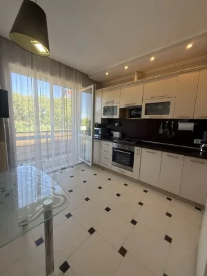 Продаж квартири 42 кв.м. м.Ужгород вул.Єнківська  Газ!