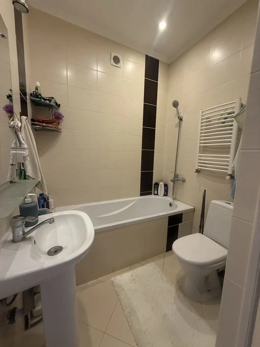 Продаж квартири 42 кв.м. м.Ужгород вул.Єнківська  Газ!