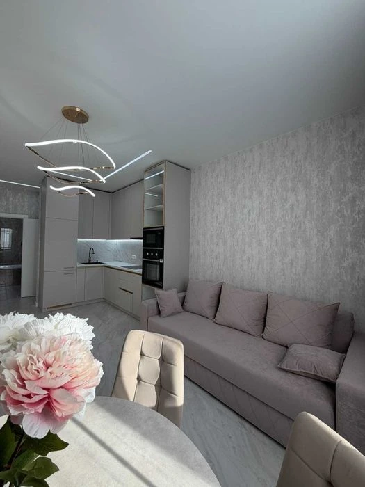Краснова, Кадорр Сити,60 Жемчужина, продам 2 к. квартиру,рем