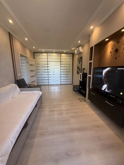 Продаж квартири 42 кв.м. м.Ужгород вул.Єнківська  Газ!