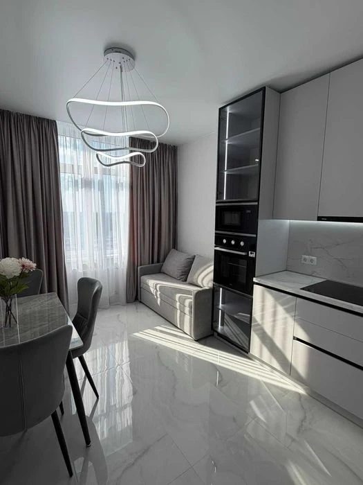 Краснова, ЖК 67 жемчужина,продам квартиру с ремонтом, укрыти