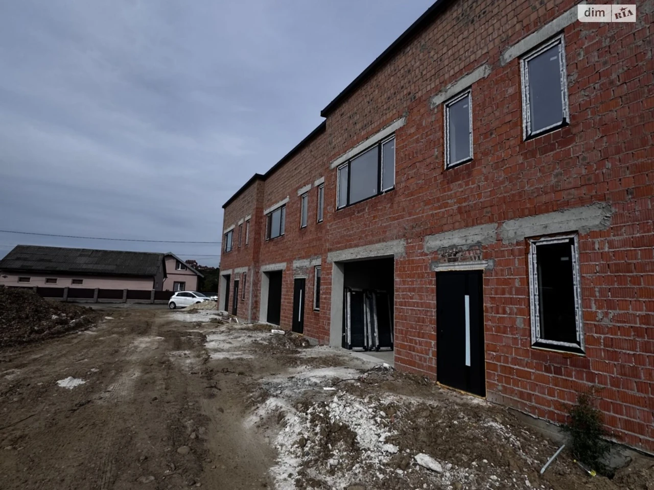 Продаж Таунхаус