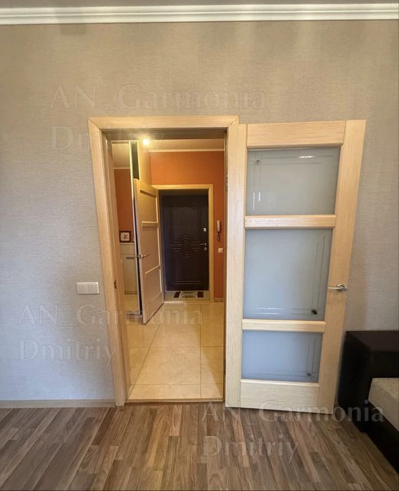 Центр Стадіон Ворскла 52000€