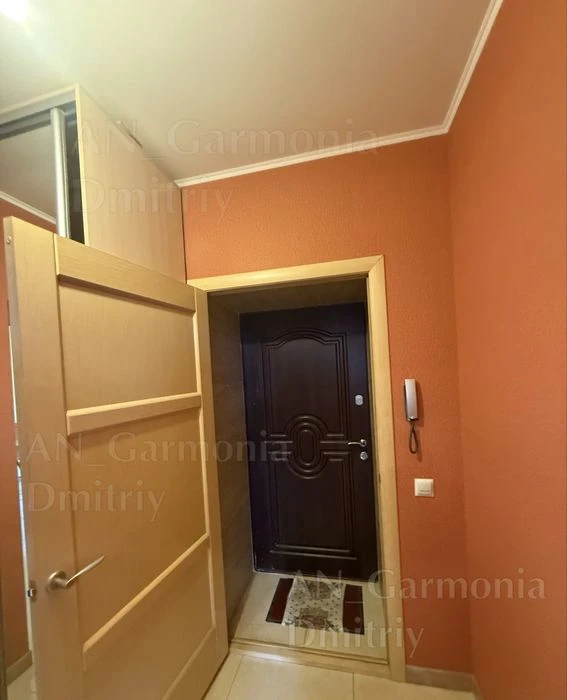 Центр Стадіон Ворскла 52000€