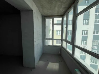 1 кімнатна на Озерній 47 м² з чорновими роботами та дизайн-п