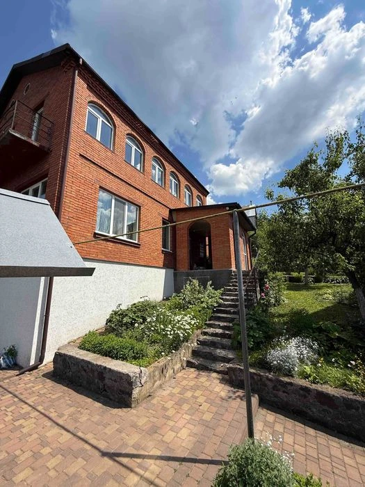 44906 Продаж цегляного будинку,  Лезнево