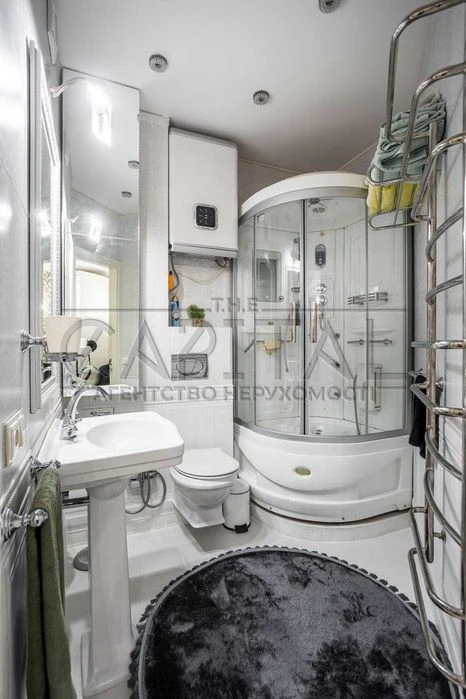 Apartment for sale, residential complex Molodezhny quarter, ul. Hmyry Borysa, D