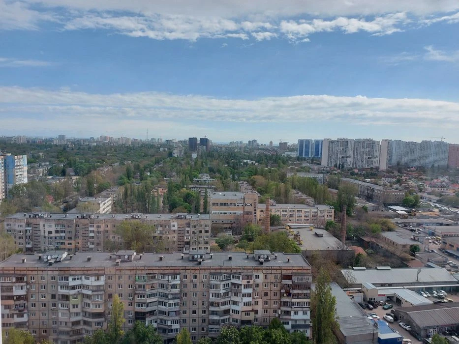 Продам квартиру-студию в  ЖК «Скай Сити».  ул.Варненская / у
