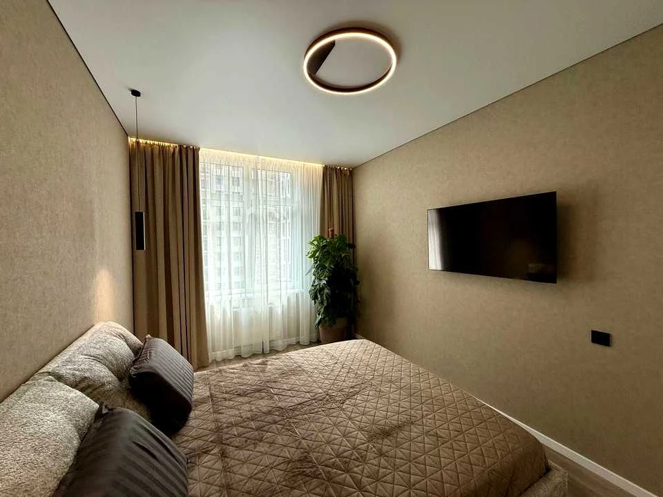 Apartment. Odesa, Krasnova St.