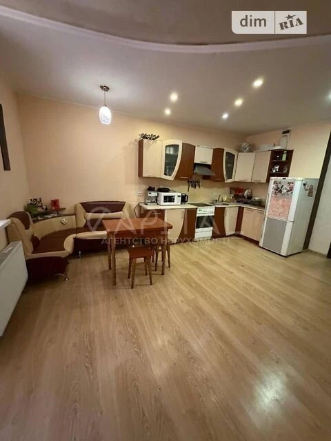 Sale of 3-room apartment 120 sq. m. on Mykhaylo Maksymovycha st. 3G