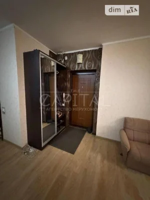 Sale of 3-room apartment 120 sq. m. on Mykhaylo Maksymovycha st. 3G
