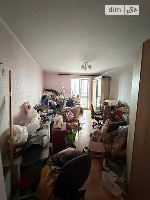 Sale of 3-room apartment 120 sq. m. on Mykhaylo Maksymovycha st. 3G