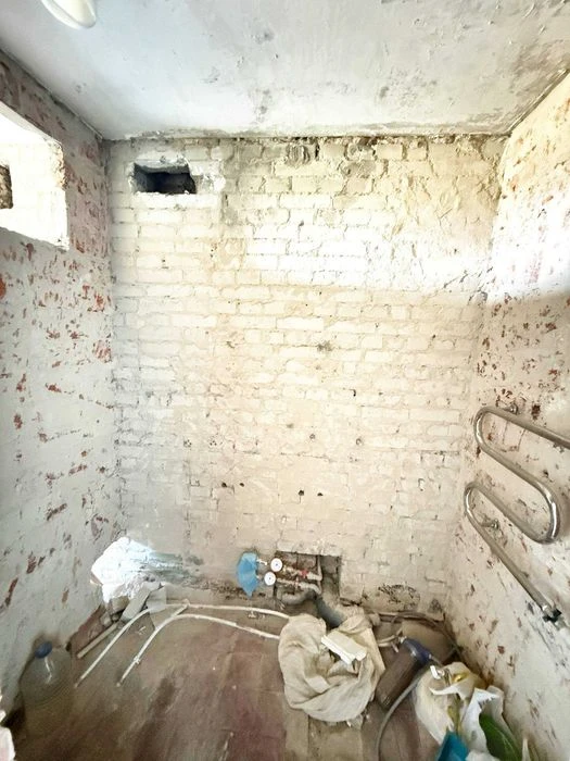 Продаж 1-кімнатної квартири під ремонт в ЦЕНТРІ міста вул.За