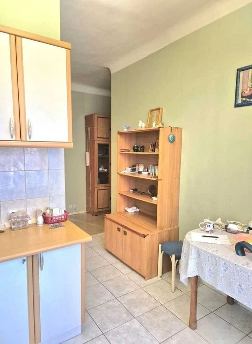 Продаж 3К Міцкевича Адама 10 сталінка газ житловий стан 2 по