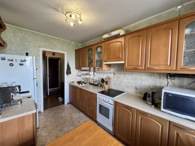 Продаж 3к квартири на Солом'янці | 3 окремі кімнати | цеглян