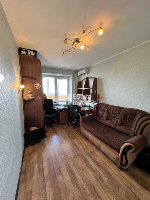 Продаж 3к квартири на Солом'янці | 3 окремі кімнати | цеглян