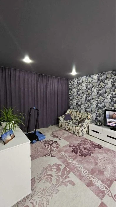 Продаж 1 кімнатної квартири 52 м2. Ремонт. Цегла Сади №10236