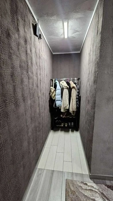 Продаж 1 кімнатної квартири 52 м2. Ремонт. Цегла Сади №10236