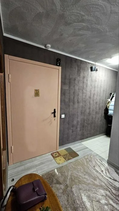 Продаж 1 кімнатної квартири 52 м2. Ремонт. Цегла Сади №10236