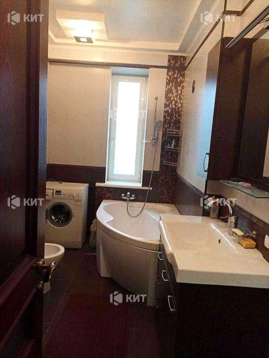 3к. 70м2 Центр (м. Университет, Свободы (Иванова) ул. 18) 13