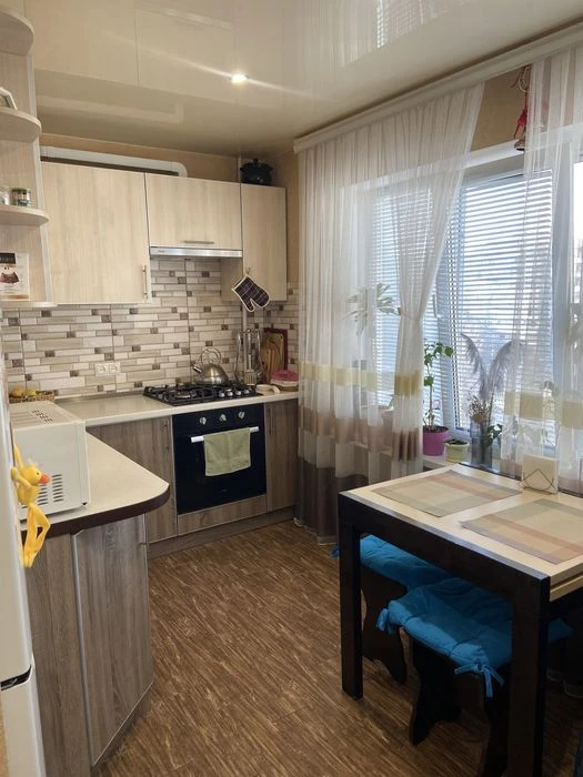 I will sell a 1-room apartment in Borodinsky District on Ladozhskaya Street