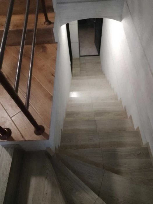 Терміново! Дуплекс 220 м² у Лезневому — меблі, тераса, камін