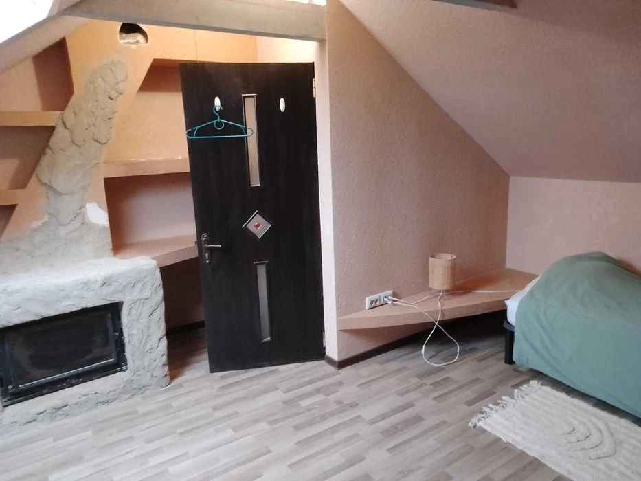 Терміново! Дуплекс 220 м² у Лезневому — меблі, тераса, камін