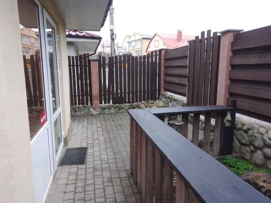 Терміново! Дуплекс 220 м² у Лезневому — меблі, тераса, камін