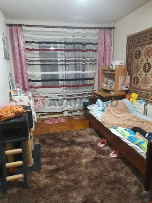 Продам 3 кімнатну квартиру в Хортицькому районі
