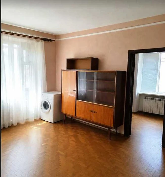 7m 2 квартира  рынок ХТЗ Александровский  метро Тракторный з