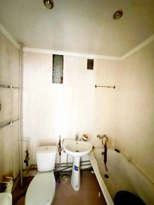 Продаж 1-кімнатної квартири пр.Перемоги, біля ТЦ Мост
