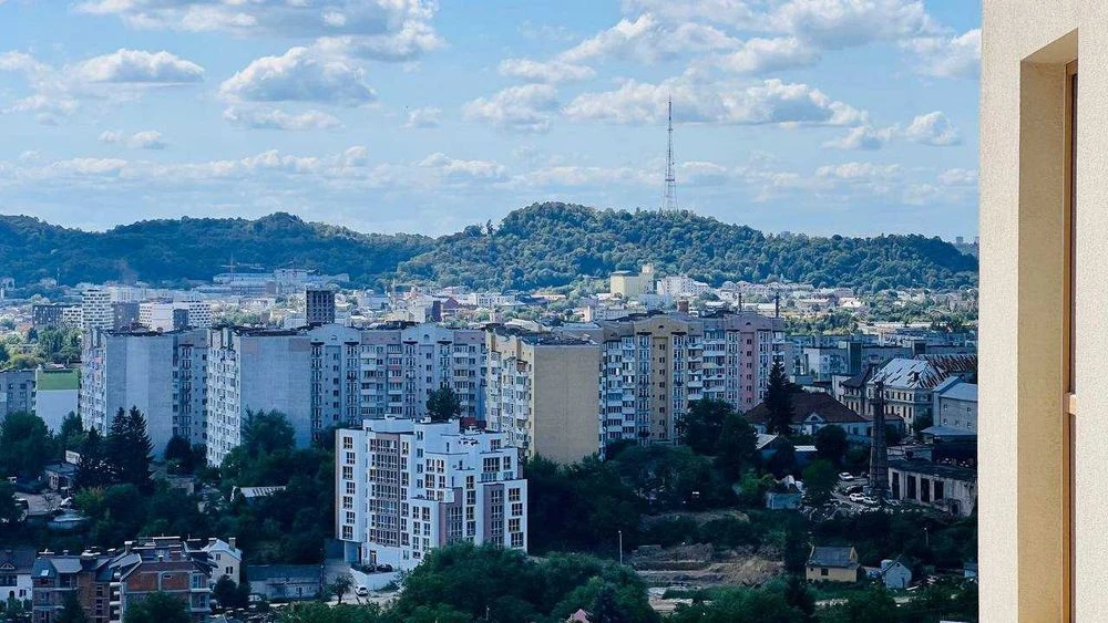 Продаж 1-но кімнатної квартири в ЖК Viking Hills по вул. Щур