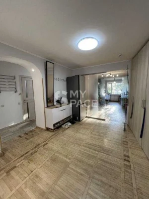 Продаж 3к квартири 80 м² Оболонь Володимира Івасюка 20А