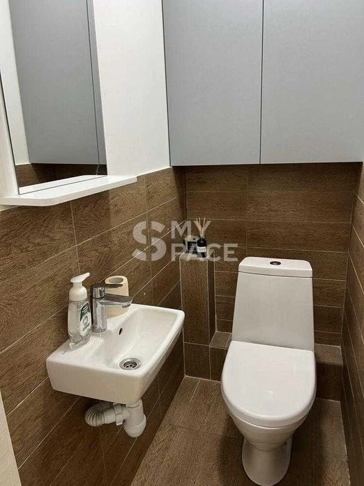 Продаж 3к квартири 80 м² Оболонь Володимира Івасюка 20А