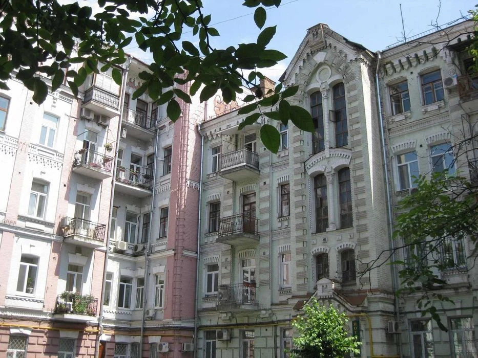 Продаж 4-к квартири, 120м2, з ремонтом, Центр, Лютеранська,