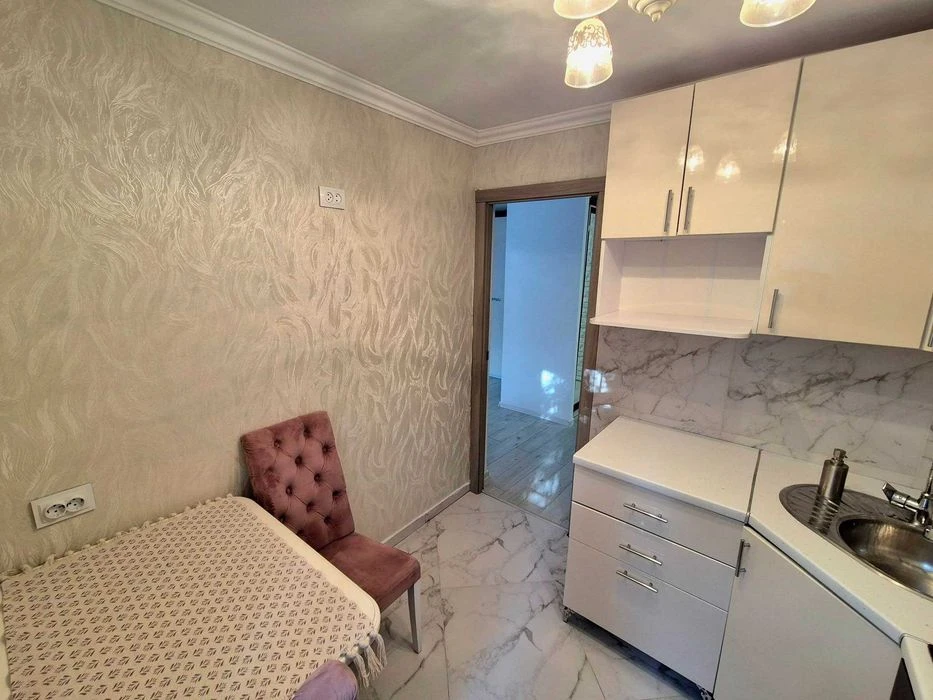 Двокімнатна з ремонтом,м.Дорогожичі, м. Сирець