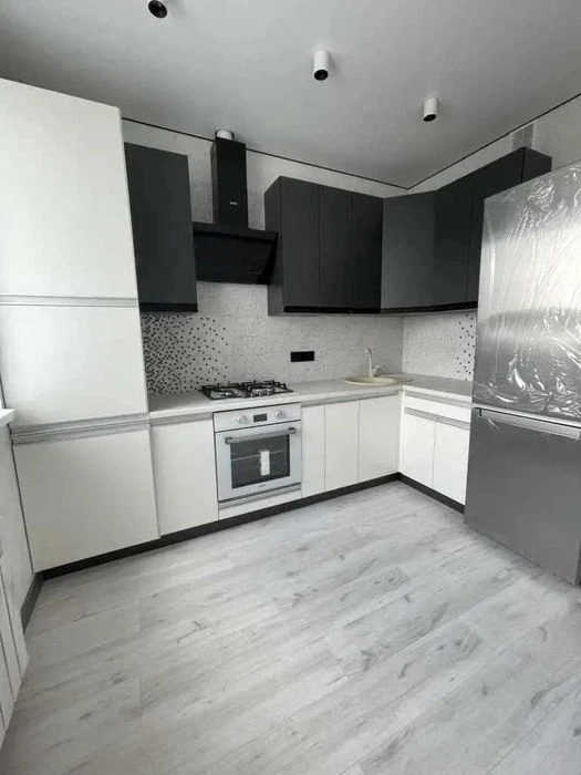 Продаж 1 кімнатної квартири 38 м2 Ремонт Новобудова. №10125