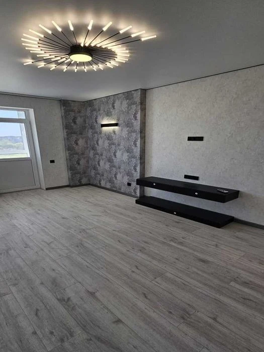 Продаж 1 кімнатної квартири 38 м2 Ремонт Новобудова. №10125