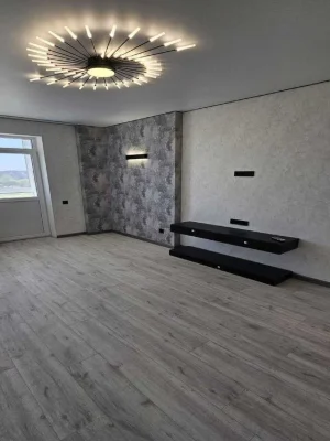 Продаж 1 кімнатної квартири 38 м2 Ремонт Новобудова. №10125