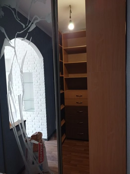 АВТОНОМНЕ опалення. 1 кім  кв-ра по вул 1 Танкової бригади в