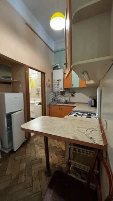 Продаж 3 кімнатної (ізольовані) квартири по вул. Пекарська