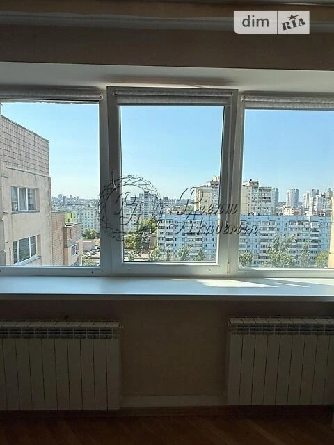 Sale of 3-room apartment 81 sq. m. on Oleksandra Arkhipenka St. 2/1
