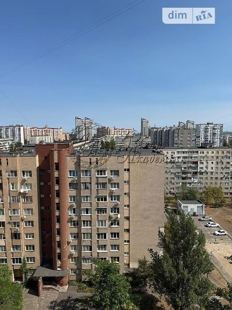 Sale of 3-room apartment 81 sq. m. on Oleksandra Arkhipenka St. 2/1