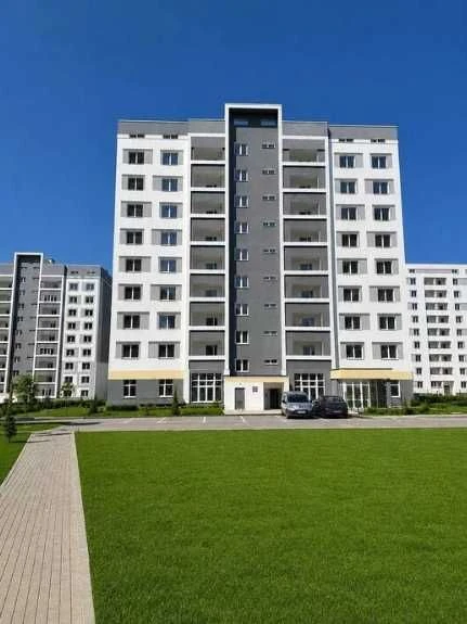 Продам 1 комнатную квартиру на 8 этаже в новострое . ЖК " Ск