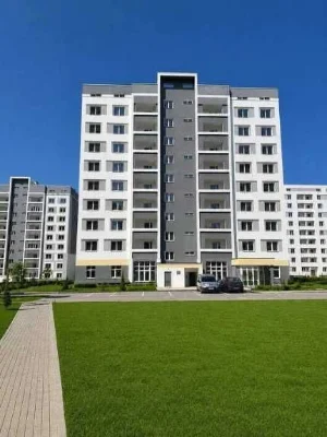 Продам 1 комнатную квартиру на 8 этаже в новострое . ЖК " Ск