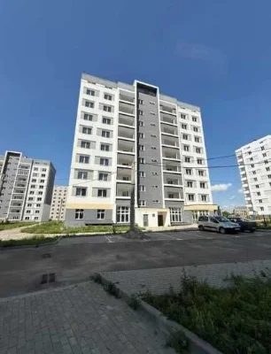 Продам 1 комнатную квартиру на 8 этаже в новострое . ЖК " Ск