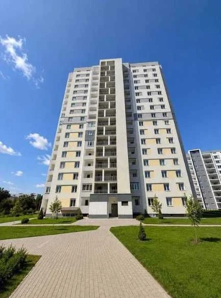 Продам 1 комнатную квартиру на 8 этаже в новострое . ЖК " Ск