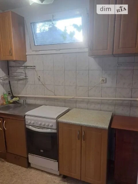 Довгострокова оренда частини будинку від посередника на вул.